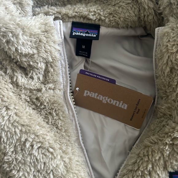 Patagonia Beige Sherpa Vest - Picture 9 of 13